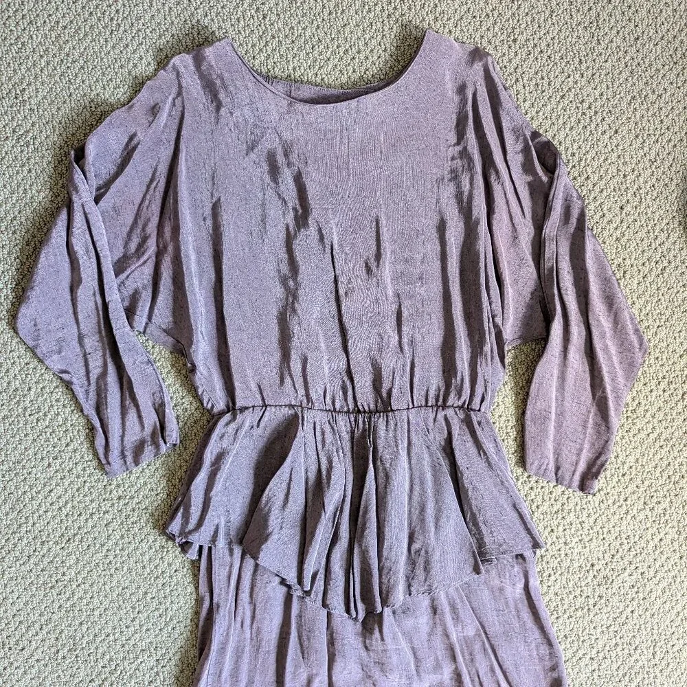 Vintage metallic-like purple mini dress with flattering hip skirt, size M - Picture 2 of 15